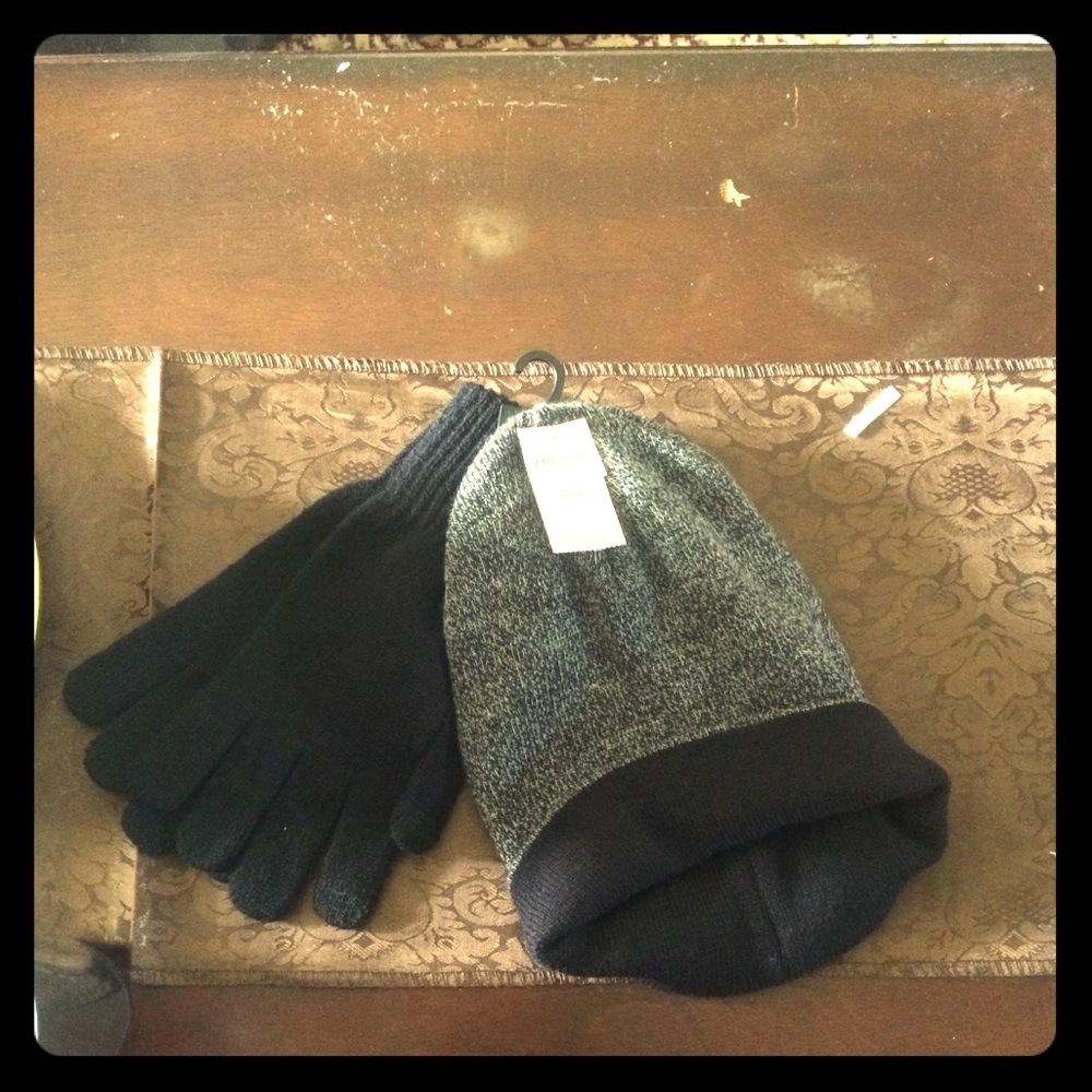 Hat and Glove Set